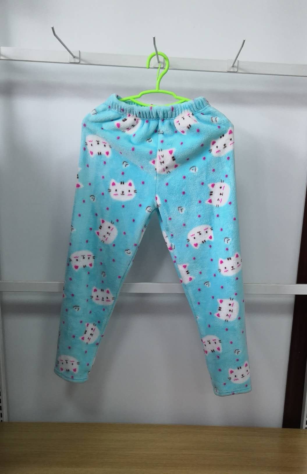 Cat pattern ladies pajamas Manufacturers, Cat pattern ladies pajamas Factory, Supply Cat pattern ladies pajamas